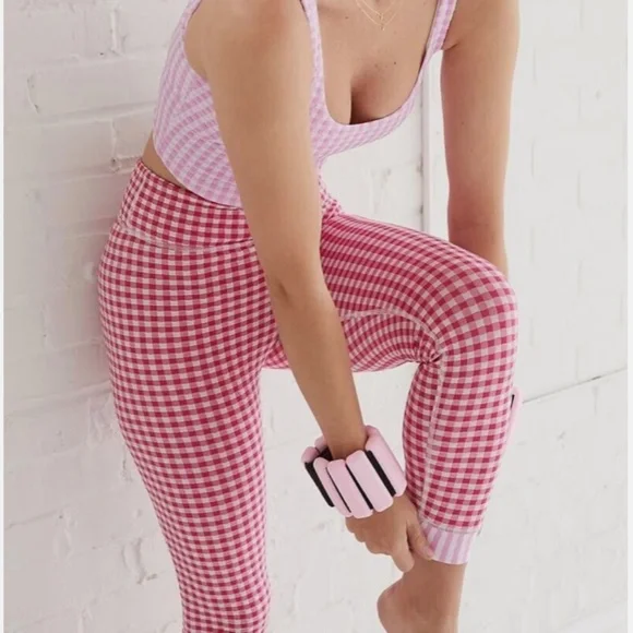 The Upside Gingham Leggings - Picture 3 of 4
